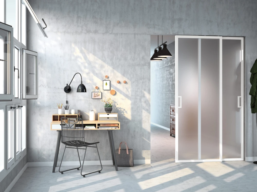 serramenti studio-con-porta-vetrata-e-finestre-bianche